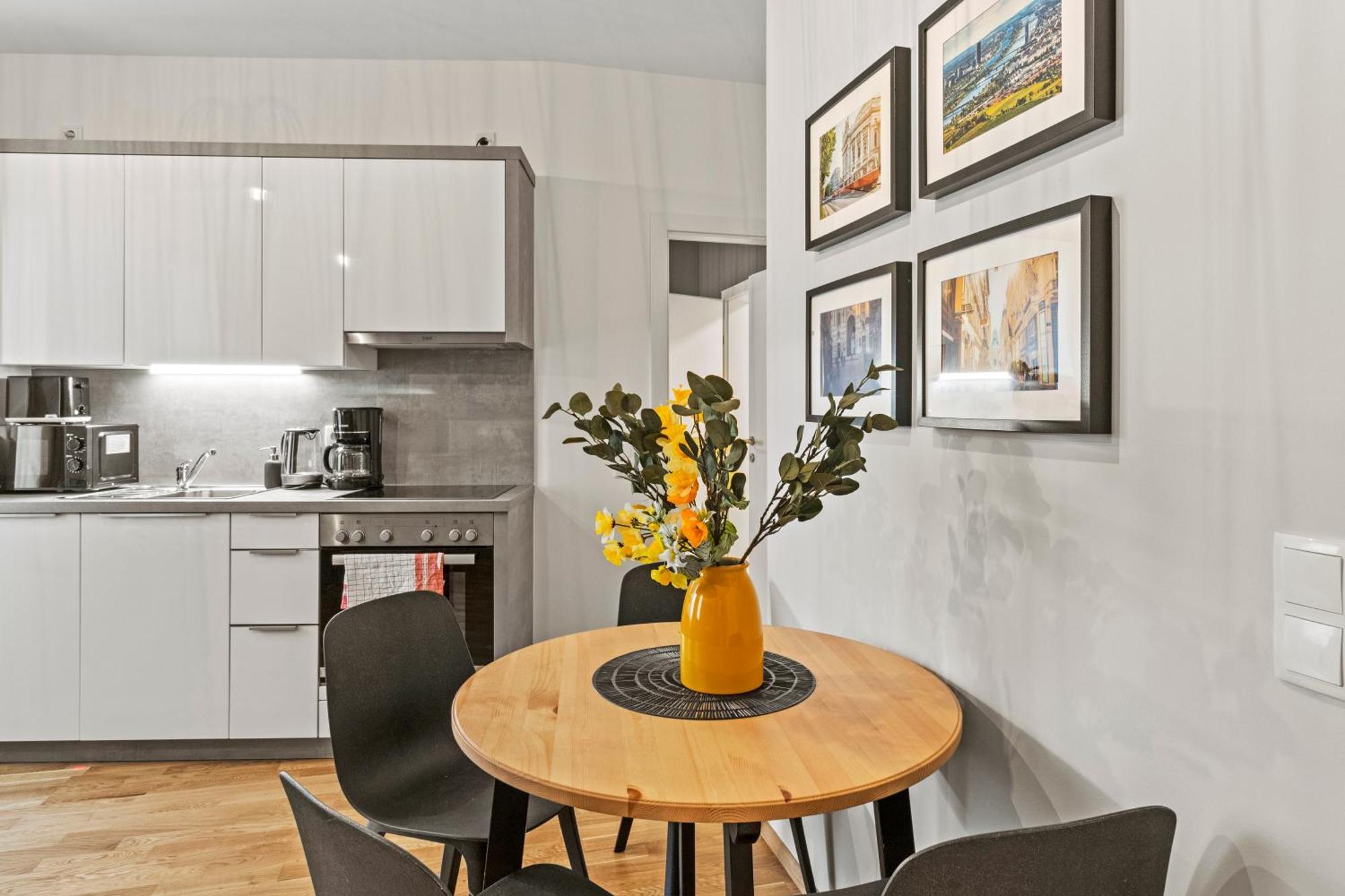 1 Min To Public Transport - 3 Min To Supermarket And Pharmacy - On-Site Parking For 19,90 Eur Vienne Extérieur photo